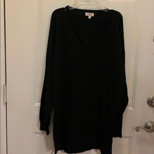 Large Umgee criss cross black sweater